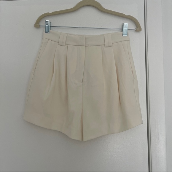 NWT Meshi Cream Shorts - Picture 3 of 6